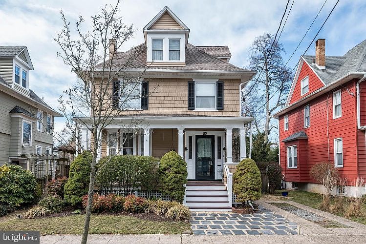 1st image of 55 Trueman Ave