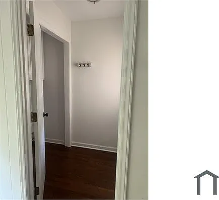 7900 Meadowdale Ln — Photo 4