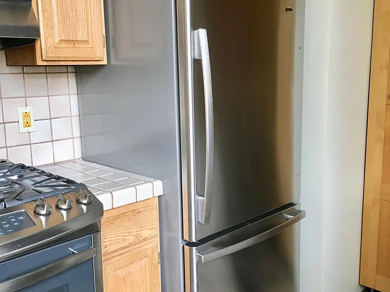 1324 Castro St — Photo 10