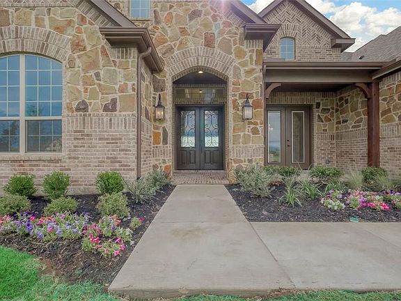 2nd image of 4610 Bryce Dr