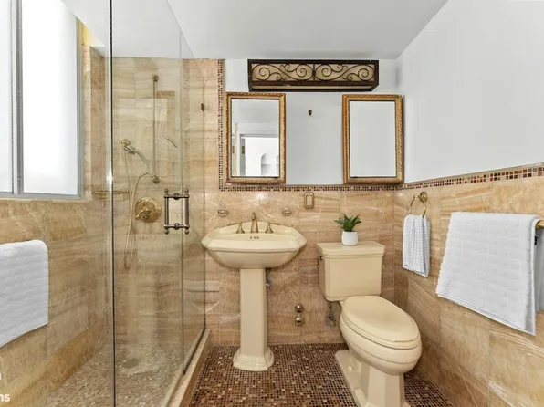 169 East 69th Street image 9 of 17