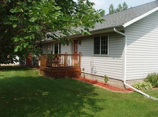 418 Green Tree Dr, Prentice, WI 54556