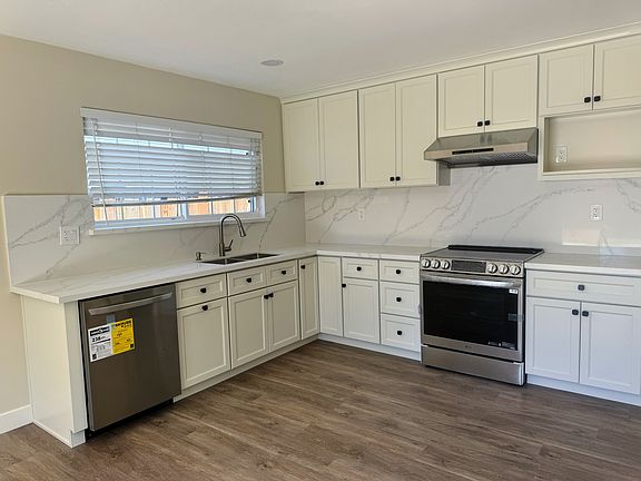 3rd image of 5365 Garwood Dr