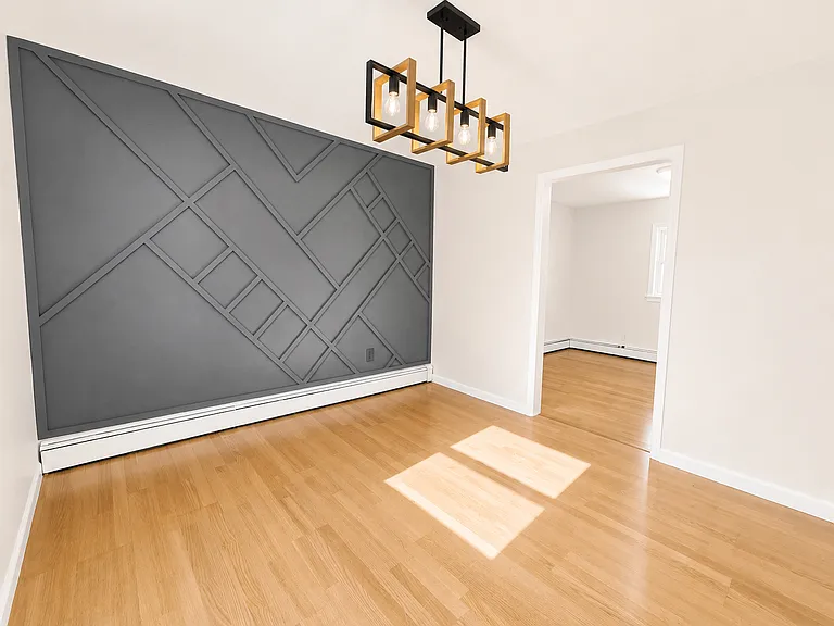 18 Van Rensselaer St #2 — Photo 3