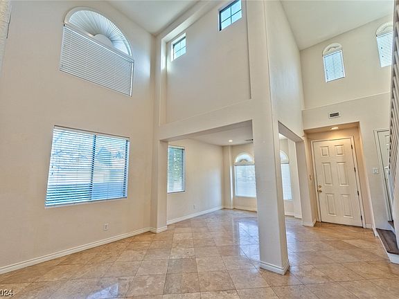 5th image of 11199 Campanile St