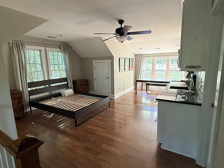 316 S Summit Ave #B — Photo 6