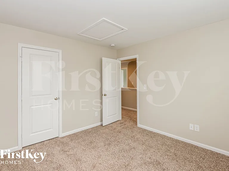7415 Irwin Rd — Photo 13
