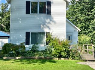 310 Marshall St, Essexville, MI