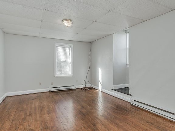 5th image of 204 Summit Ave #3