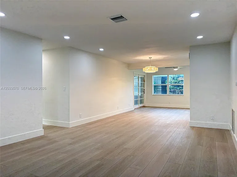 1221 NW 44th St — Photo 9