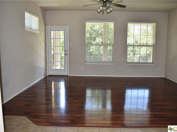 3rd image of 1310 Parmer Ln #15A
