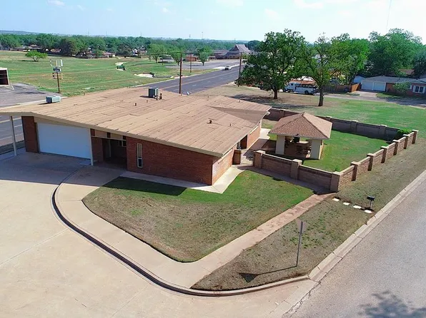 1201 Grand Ave, Sweetwater, TX 79556