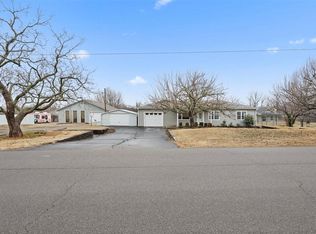 1630 S Country Club Rd, Newcastle, OK 73065