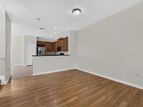 5th image of 6585 Marlberry Way