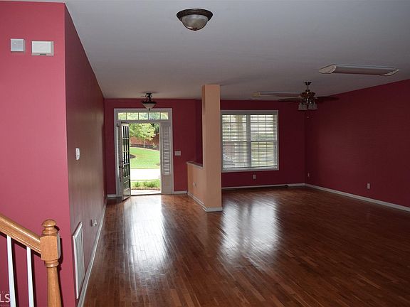 2nd image of 240 Independence Ln