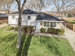 517 Gregory Dr, Chicago Heights, IL 60411
