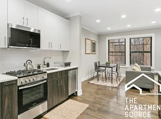 939 W Oakdale Ave #S2, Chicago, IL 60657