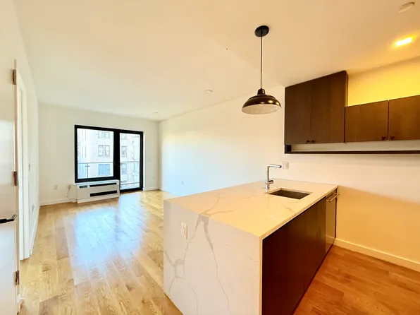 25 East 19th Street image 1 of 14