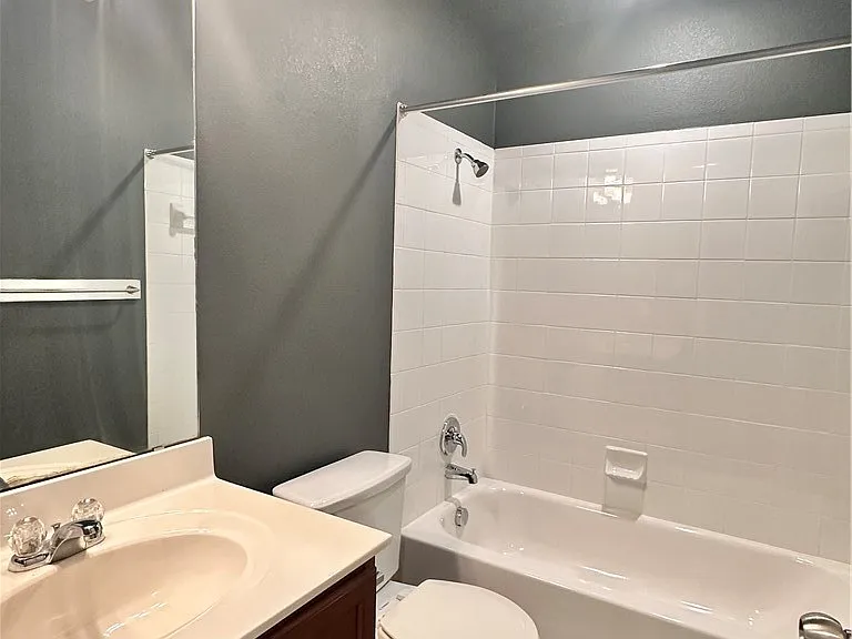 417 Capistrano Dr — Photo 29