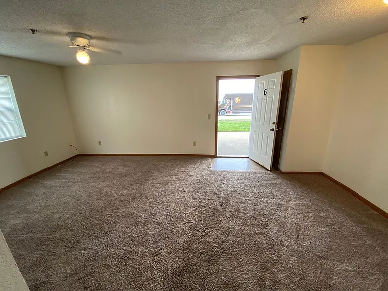 College Place Apartments — Photo 12
