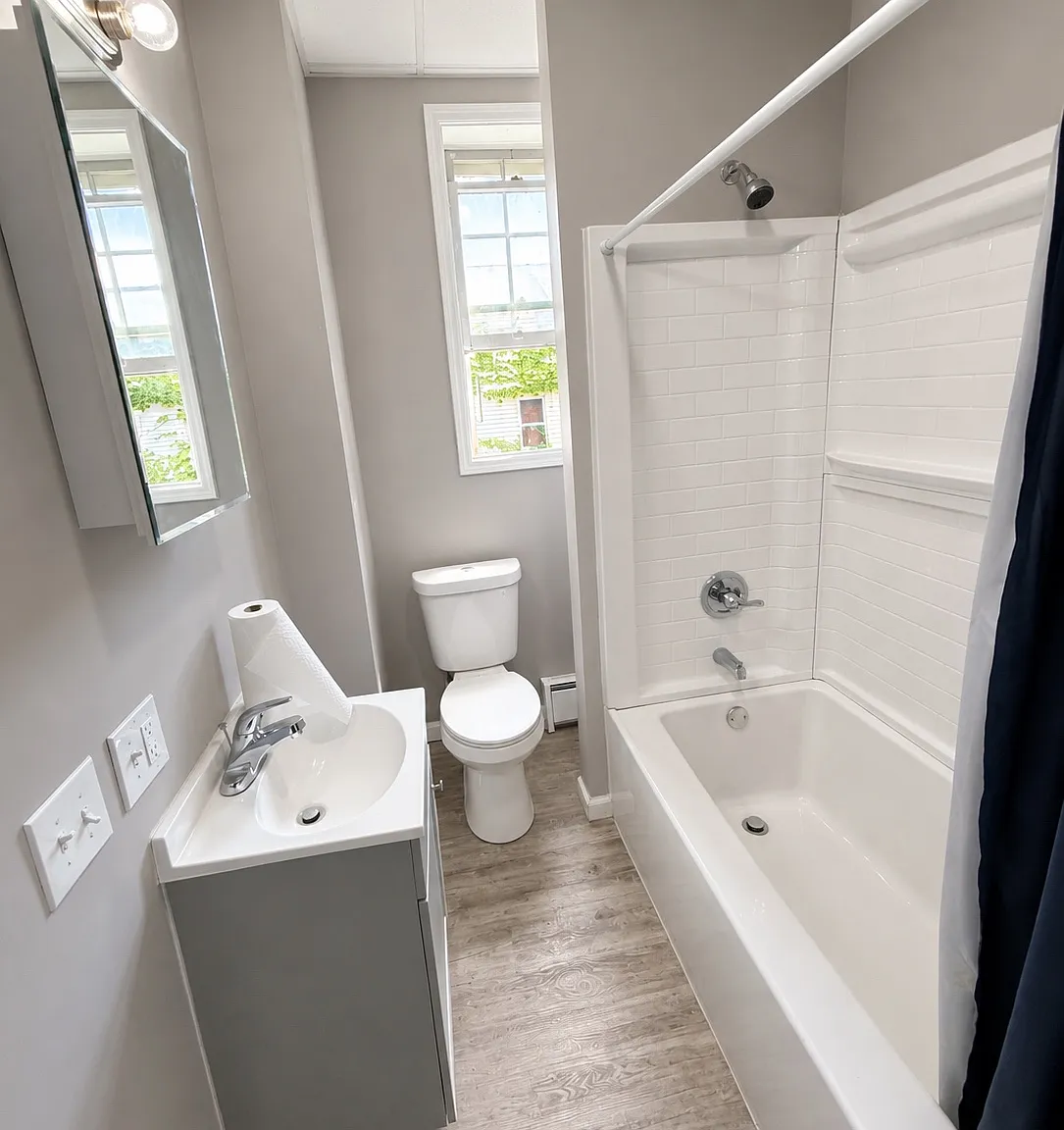 4 bed, $800 — Photo 4