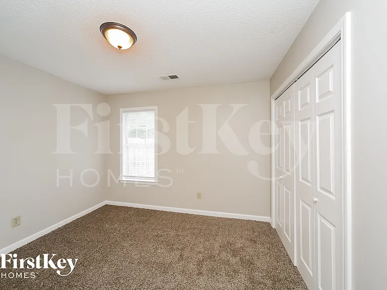 4194 Rainey Woods Dr — Photo 11
