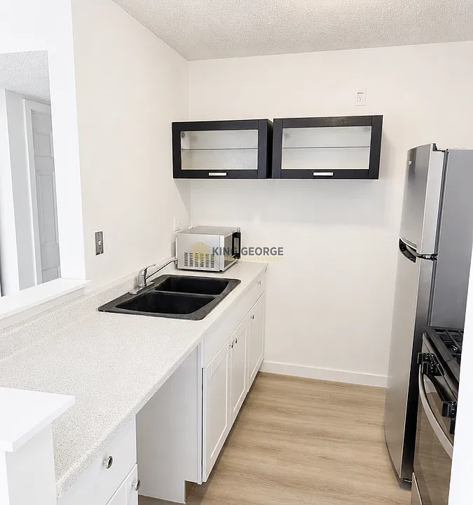 18620 Hatteras St #271