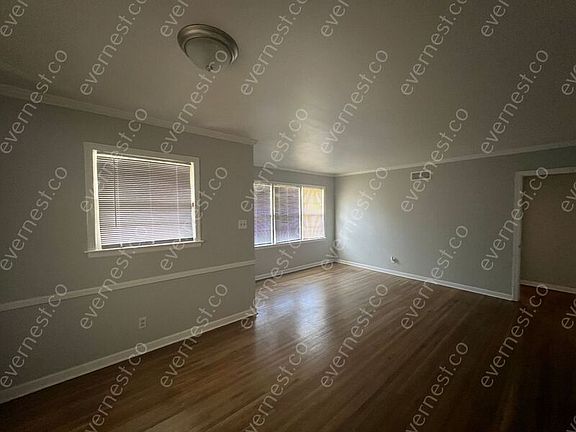 5th image of 4090 Southlawn Ave