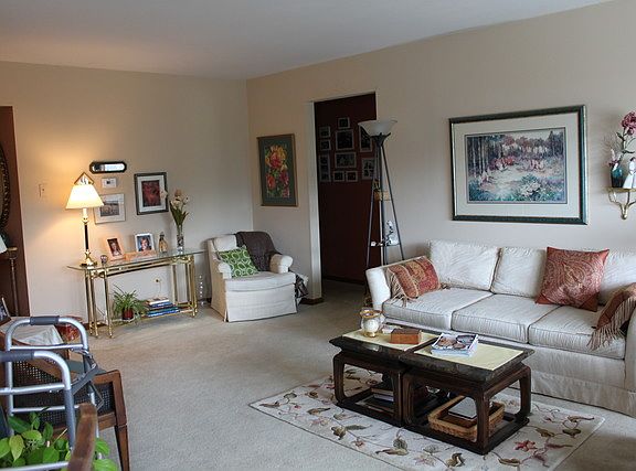 2nd image of 5704 W 128th St APT 3A