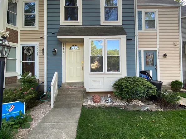 11262 Silentwood Ln, Reston, VA 20191