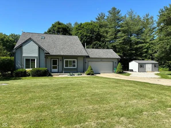 11076 N Sarah Ln, Mooresville, IN 46158