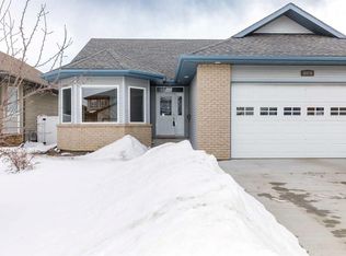 6010 N Orr Dr, Red Deer, AB T4P0E1