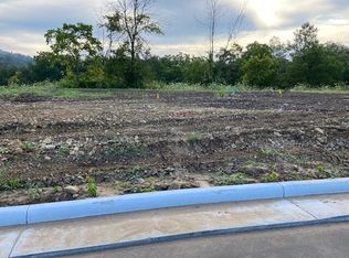 46 Madison Heights Dr, Onalaska, WI 54650