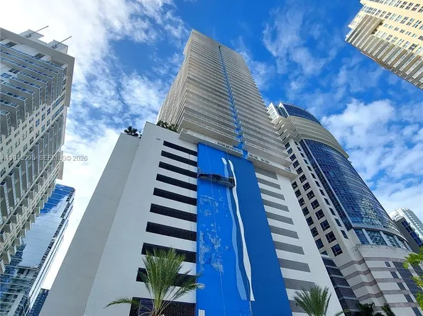 1200 Brickell Bay Dr #3708, Miami, FL 33131
