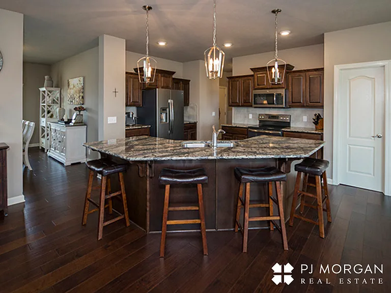 17214 Meredith Ave — Photo 6