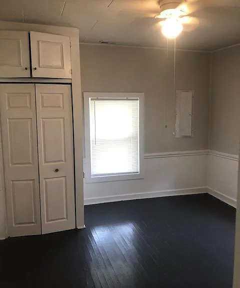 117 E Henderson St — Photo 20