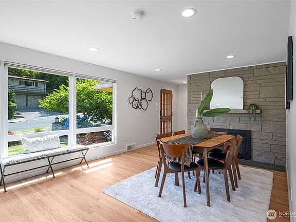 4th image of 3726 NE 165th Street