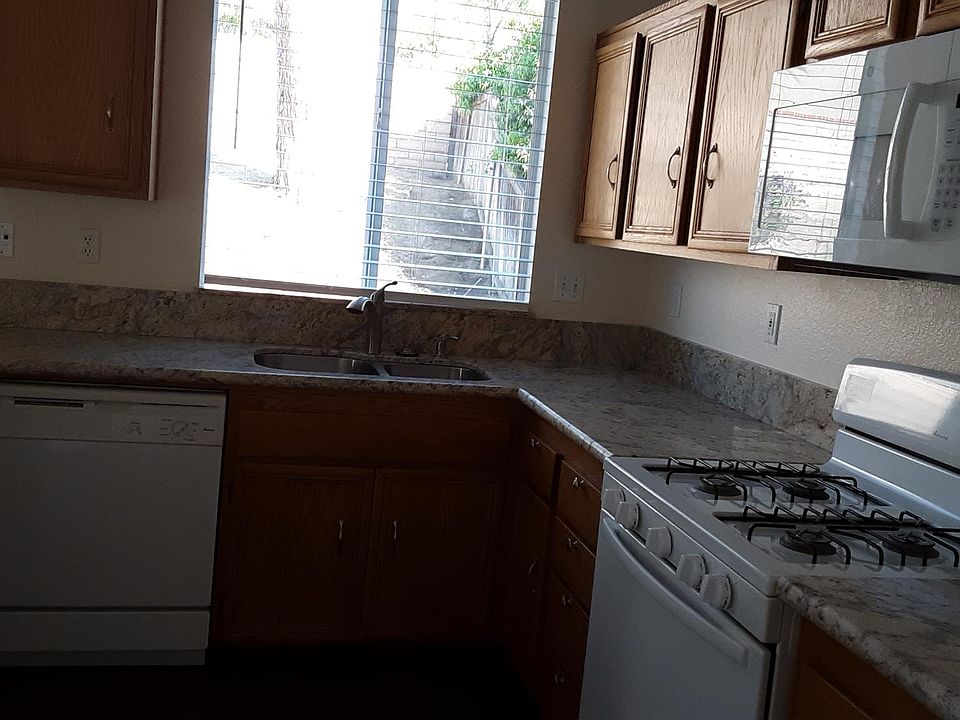 2nd image of 11651 Blue Jay Ln
