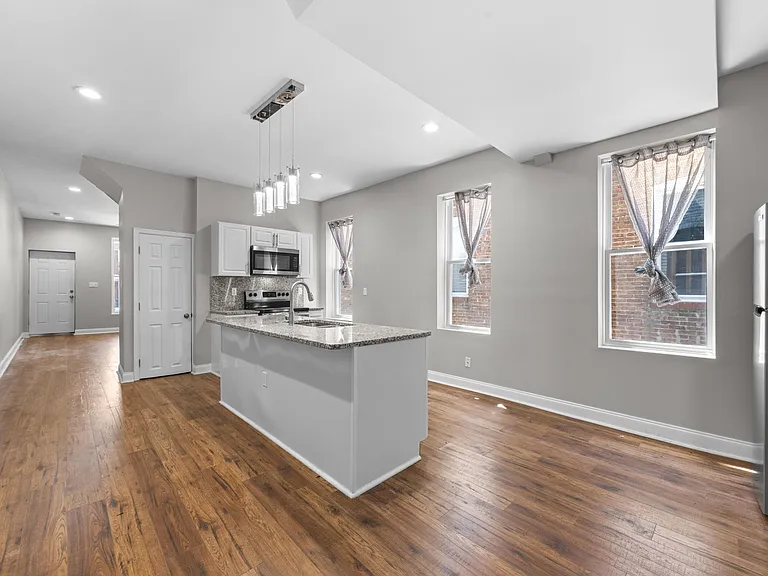 514 Oakland Ave — Photo 12