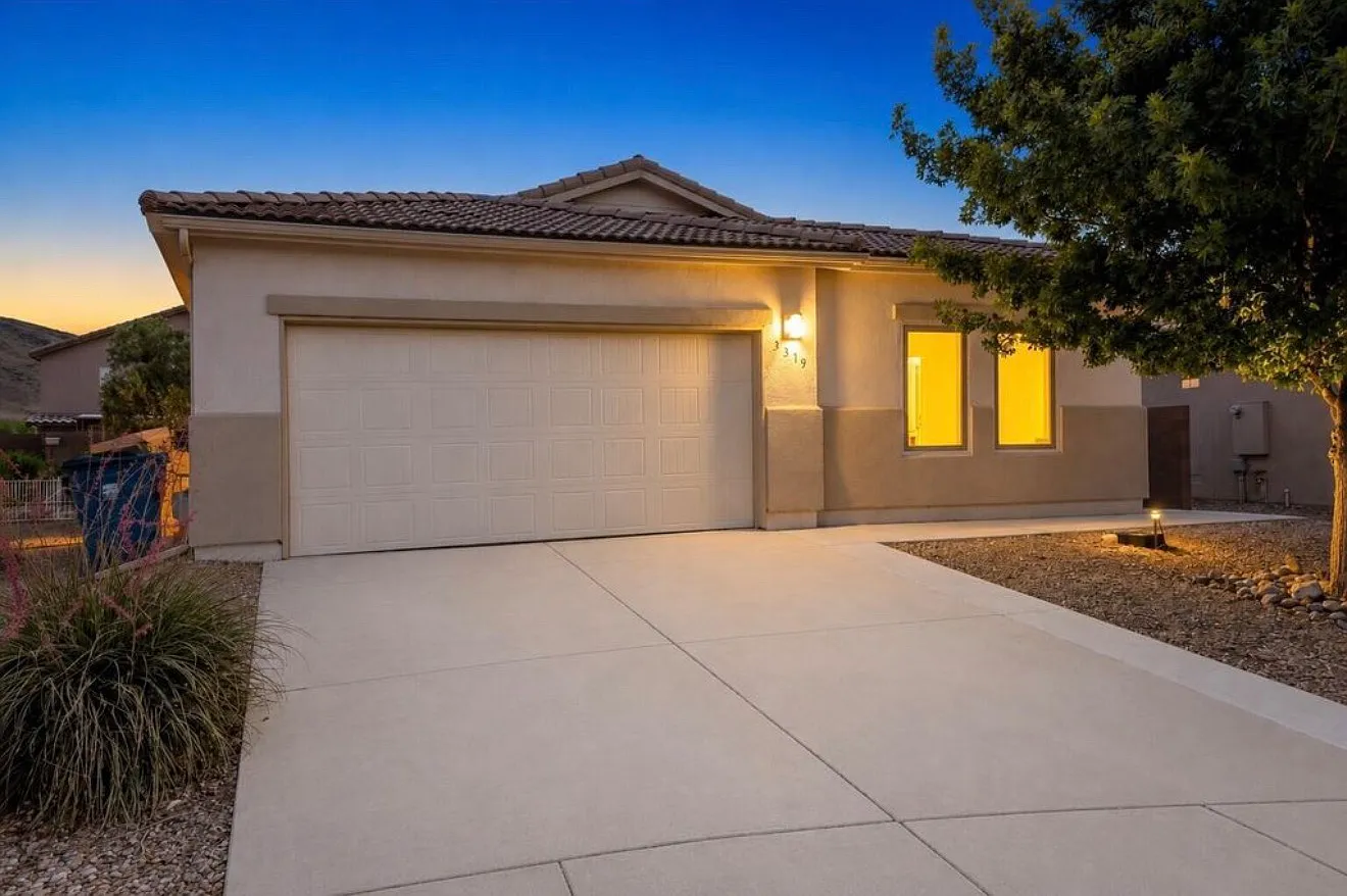 4 bed, 1679 sqft, $2,100 — Photo 1