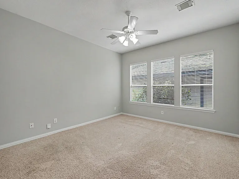 79 Chipwyck Way — Photo 9