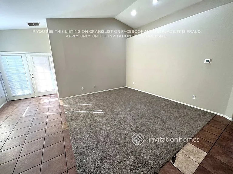 6347 W Hilton Ave — Photo 4