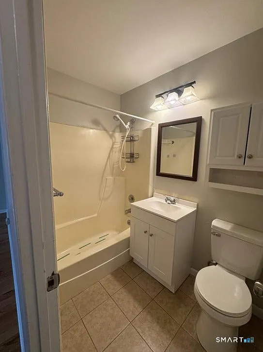 2 bed, 947 sqft, $2,000 — Photo 4