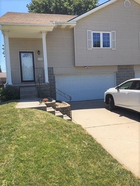 1st image of 9221 Blondo St
