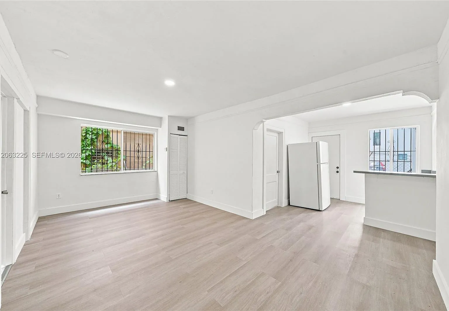 3 bed, $3,000 — Photo 4