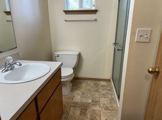 9615 161st St E APT A, Puyallup, WA 98375