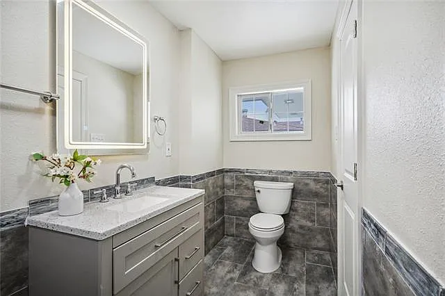 3821 Haring Rd — Photo 12