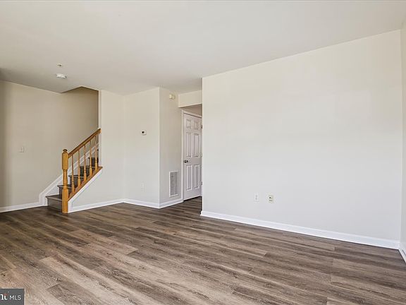 5th image of 3916 Squire Tuck Way