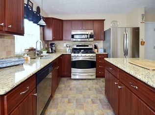 7 Quails Nest Ct, Nottingham, MD 21236