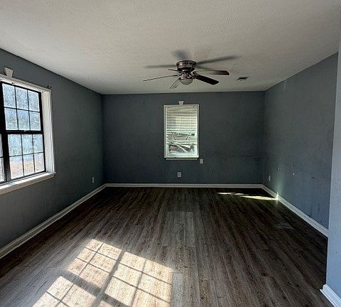 4th image of 3296 Masseyville Rd